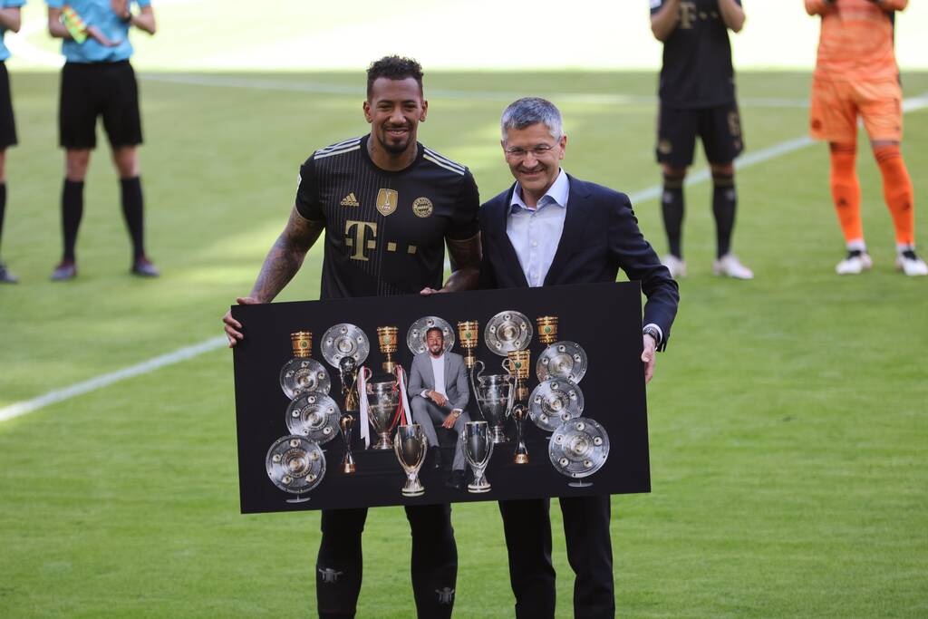 Bundesliga: Απονομή και συγκίνηση στην Μπάγερν (video+photos)