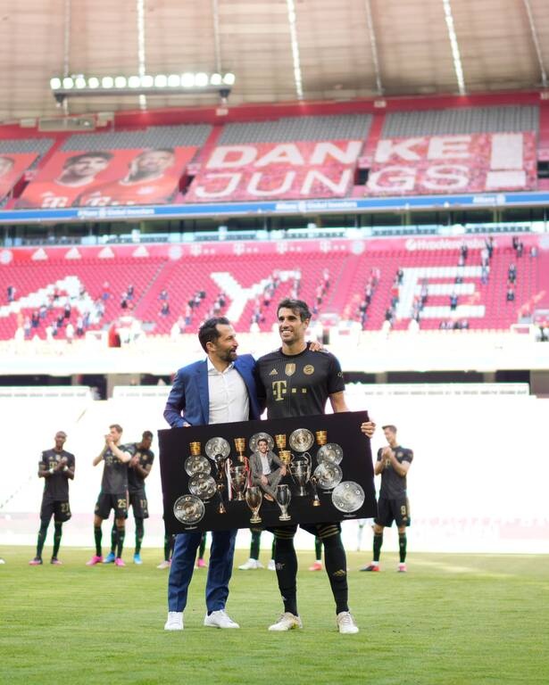 Bundesliga: Απονομή και συγκίνηση στην Μπάγερν (video+photos)