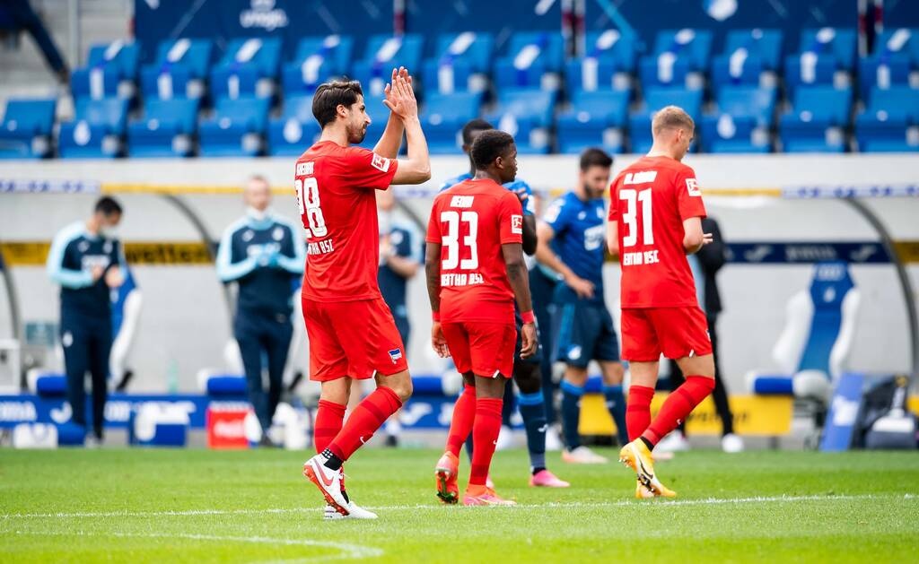 Bundesliga: Η αποθέωση του παγκόσμιου πρωταθλητή, ο οποίος αποσύρεται! (video+photos)