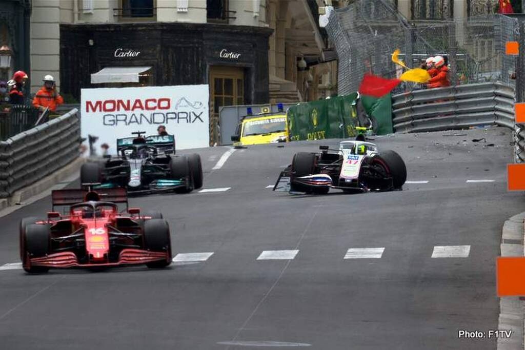 Formula 1: Ατύχημα για Σουμάχερ (photos)