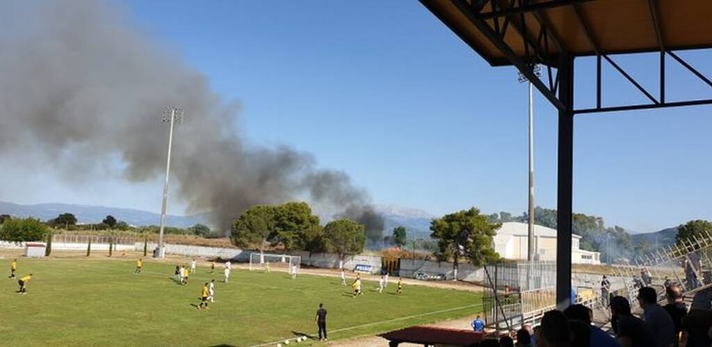 Χάος στη Γ' Εθνική - 29 προσαγωγές μετά από πυρκαγιά λόγω καπνογόνου