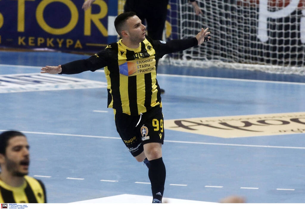 ΑΕΚ - ΠΑΟΚ 24-22: «Κιτρινόμαυρο» το Κύπελλο σε τελικό «θρίλερ»