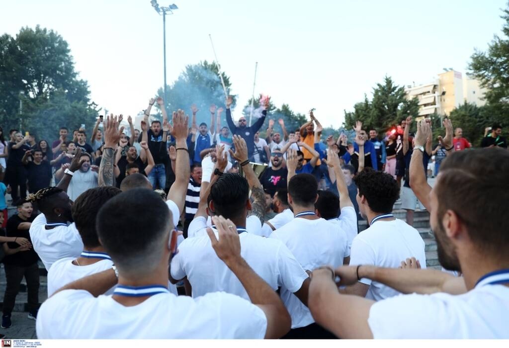 Ιωνικός: Φιέστα ανόδου στη Νίκαια - Έτσι γιόρτασε την επιστροφή στην Super League