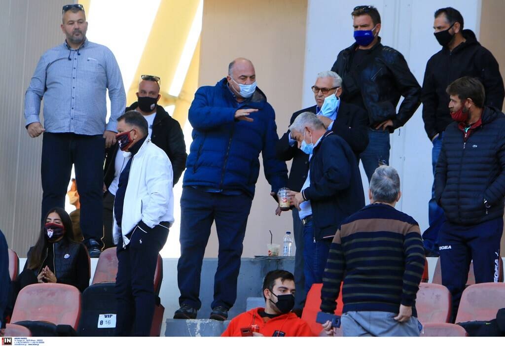 ΝΠΣ Βόλος: Επικό τρολάρισμα Μπέου σε Κούγια - Το δώρο που του έκανε (photos)