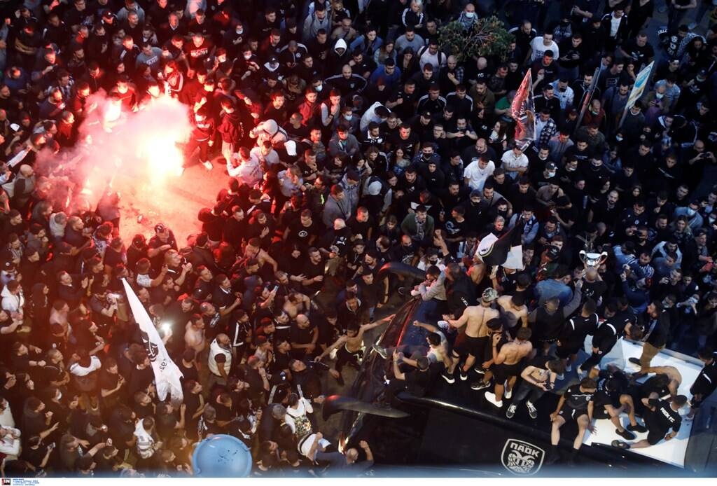 ΠΑΟΚ: «Κάηκε» η Θεσσαλονίκη για τους Κυπελλούχους - Ξέφρενο πάρτι μέχρι το πρωί (photos+videos)