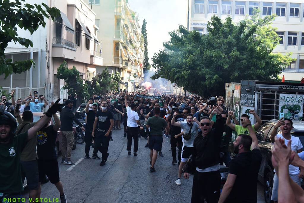 Παναθηναϊκός: Οι Πρωταθλήτριες στο Σύνταγμα και η υποδοχή στη Λεωφόρο (photos)
