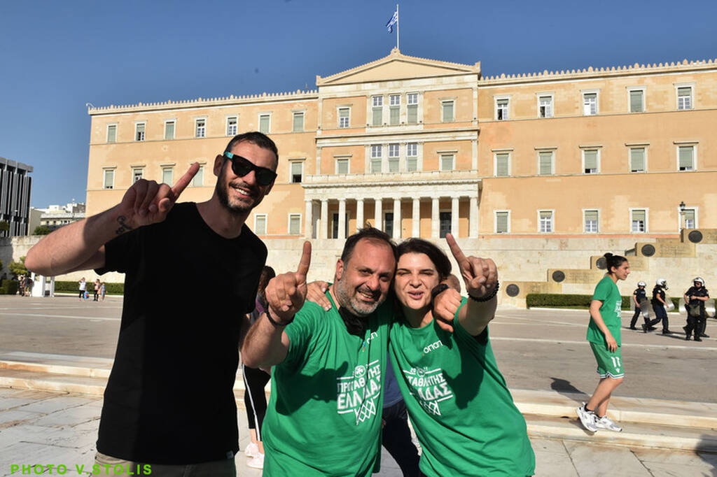 Παναθηναϊκός: Οι Πρωταθλήτριες στο Σύνταγμα και η υποδοχή στη Λεωφόρο (photos)