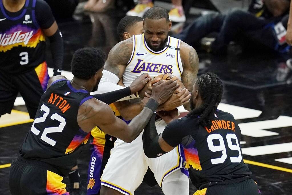 NBA: Σούπερ Σανς, υπέταξαν τους Λέικερς (photos+video)