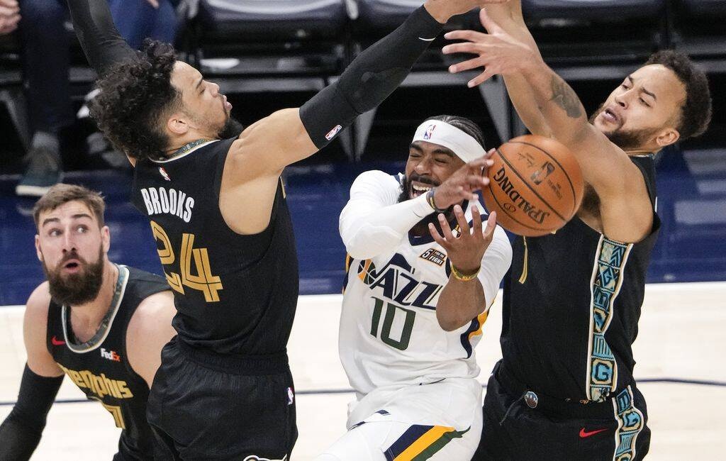 NBA: Μπρέικ από Γκρίζλις και Χοκς (video+photos)