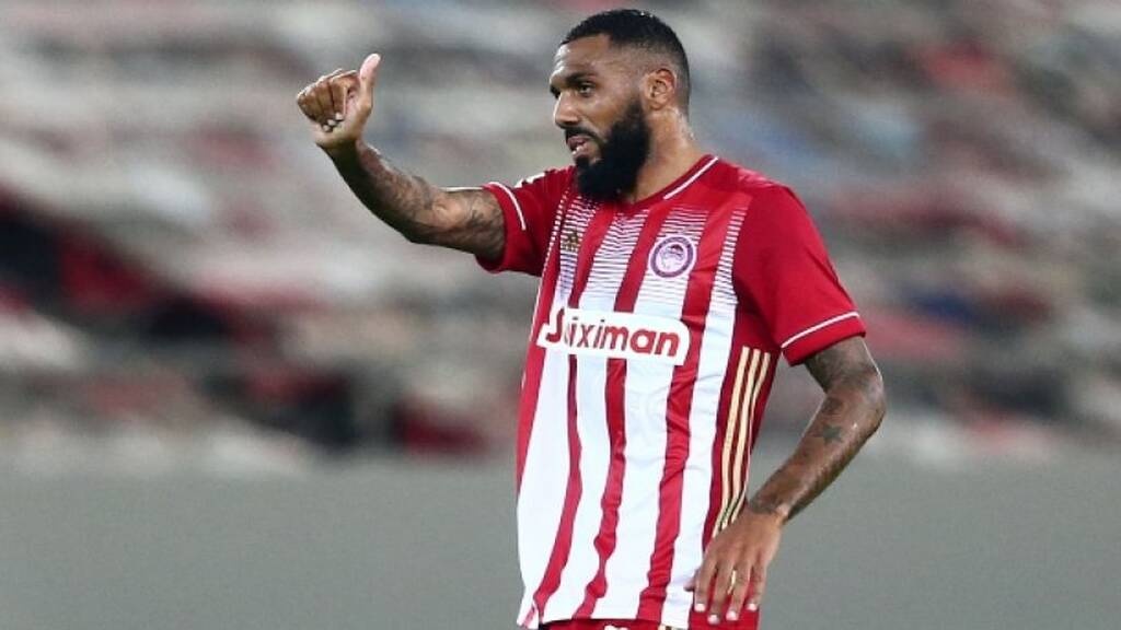 Ολυμπιακός: Τρόμος για τον Εμβιλά - Έπεσε θύμα ληστείας