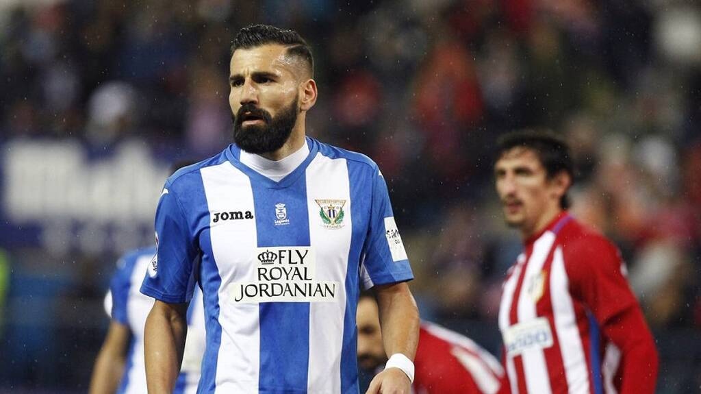 Γύρισε στην Ελλάδα, συμφώνησε και... επιστρέφει ο Σιόβας