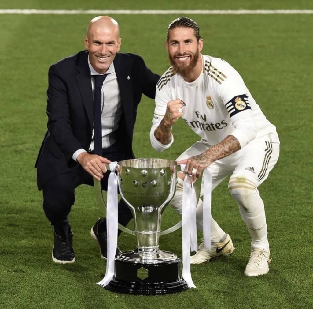 Ρεάλ Μαδρίτης: Η βασίλισσα ανακοίνωσε την αποχώρηση του Ζιντάν! (photos)