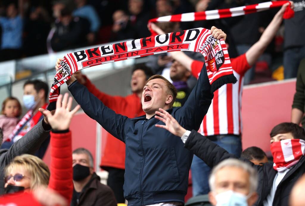 Στην Premier League για πρώτη φορά στην ιστορία της η Μπρέντφορντ! (Videos+Photos)