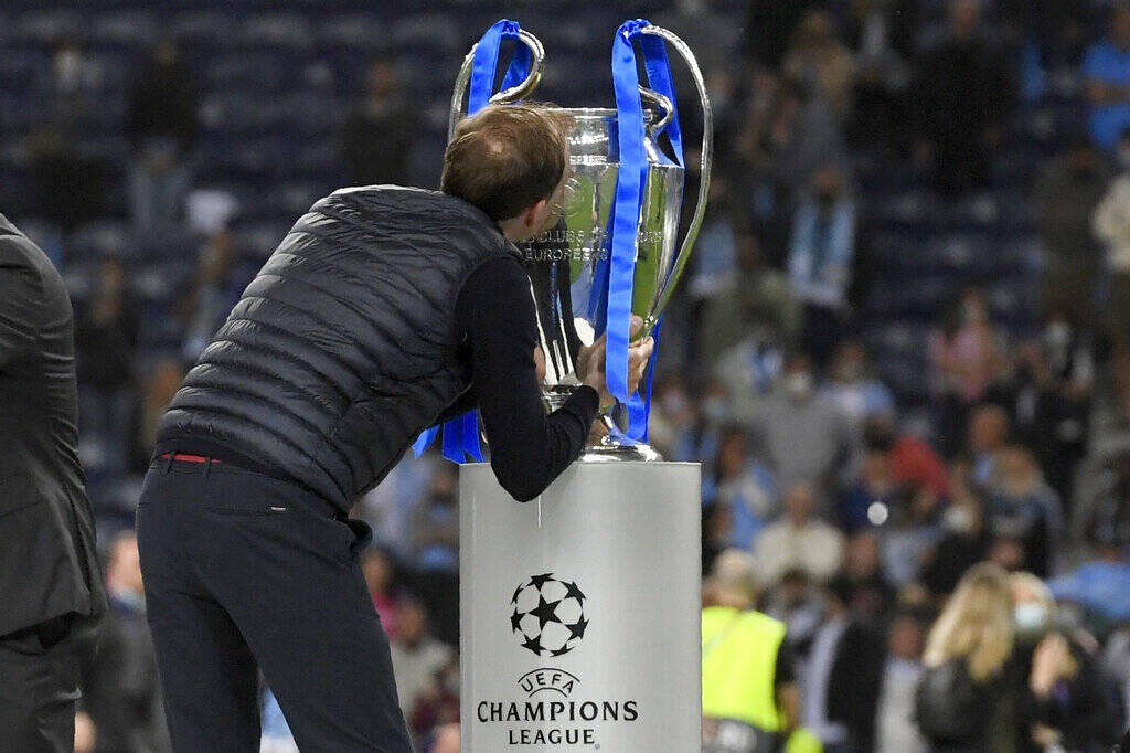 Τελικός Champions League: Η απονομή του τροπαίου στα «χέρια» της Τσέλσι (video+photos)