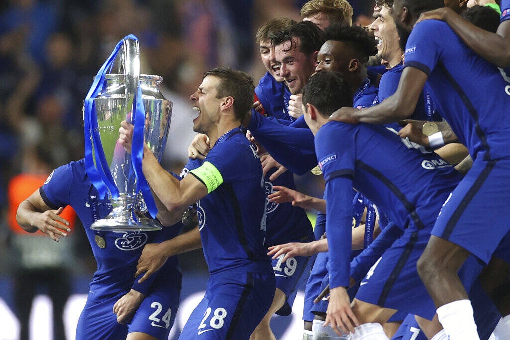 Τελικός Champions League: Η απονομή του τροπαίου στα «χέρια» της Τσέλσι (video+photos)