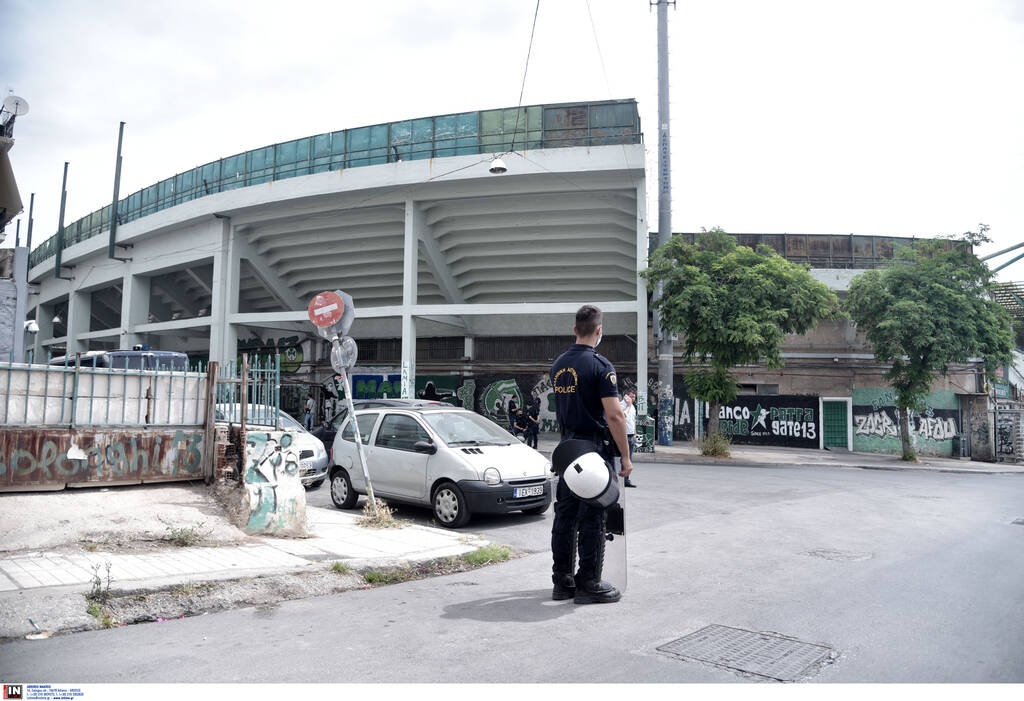 Κλούβες αντί για κάλπες έστησε η χούντα του Αυγενάκη - Έκανε «αστακό» την άδεια Λεωφόρο Αλεξάνδρας