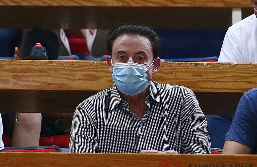 Η αγκαλιά και η αποθέωση του Πιτίνο στον Σπανούλη! (Photos)