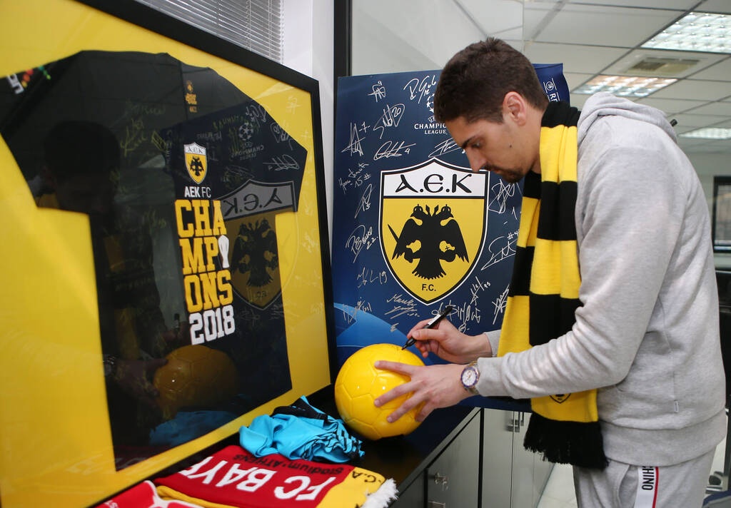 Στάνκοβιτς: «Να γίνω πρωταθλητής και με την ΑΕΚ» (video)