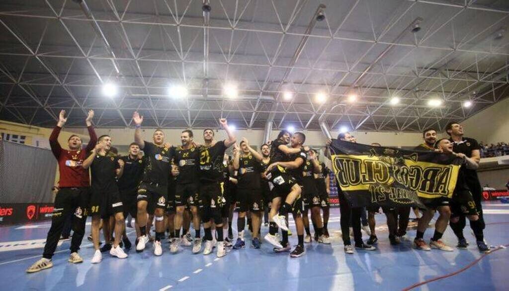 ΑΕΚ: Έρευνα από Εισαγγελία και Αστυνομία για τις εικόνες στη Χαλκίδα