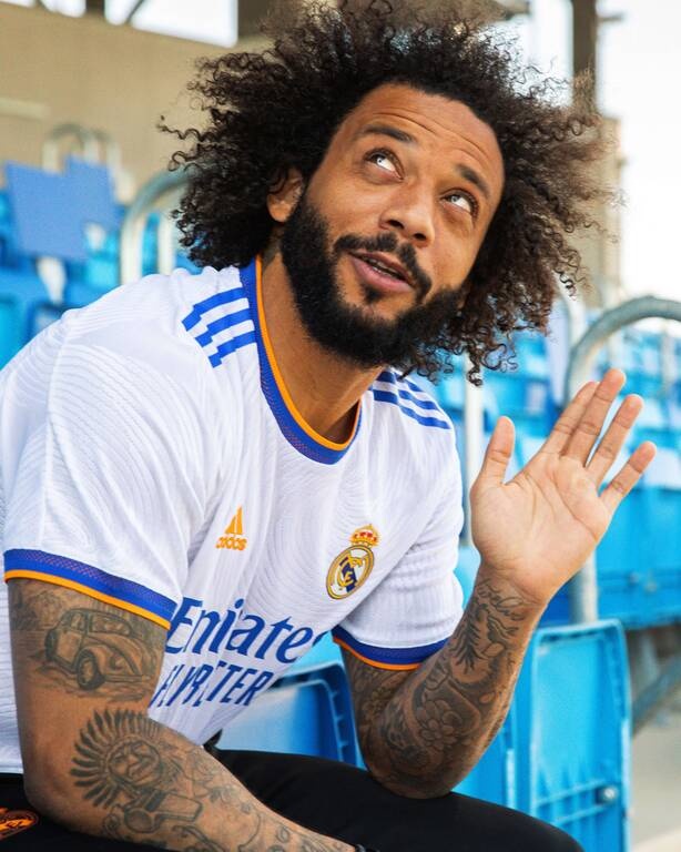 Ρεάλ Μαδρίτης: Παρουσίασε τις νέες φανέλες χωρίς Σέρχιο Ράμος! (Video+Photos)