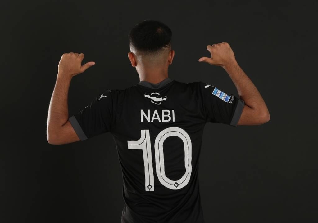 ΟΦΗ: Κρητικός ο Ναμπί έως το 2023 (photos)