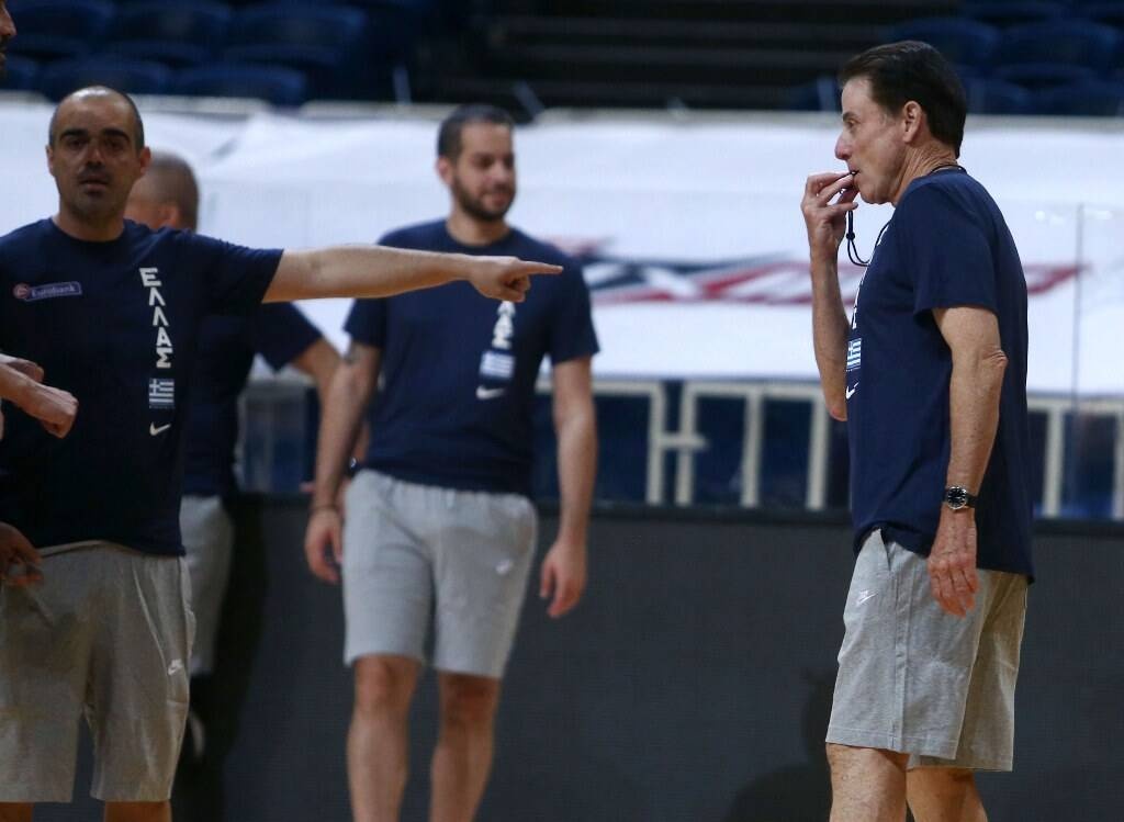 Πιτίνο: «Ανυπομονώ για την πρόκληση» (photos+video)