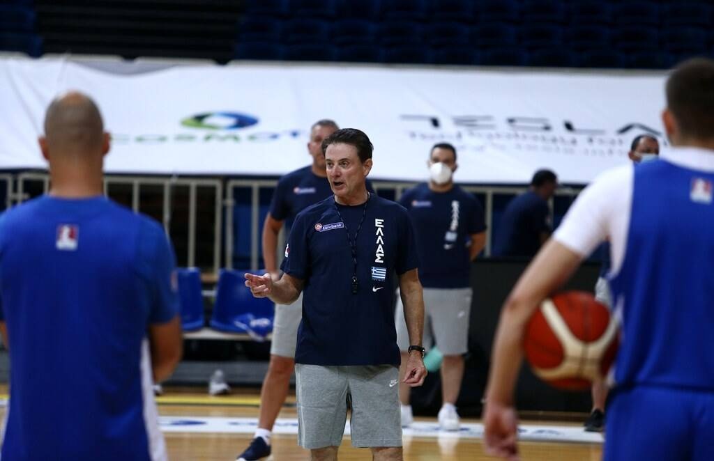 Πιτίνο: «Ανυπομονώ για την πρόκληση» (photos+video)