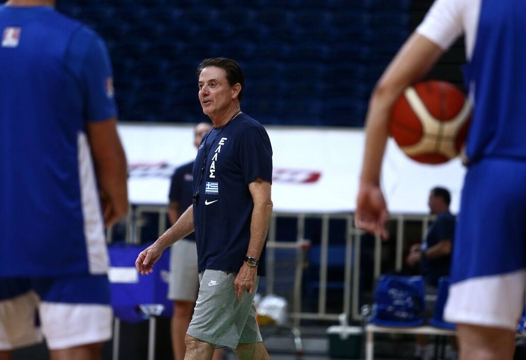 Πιτίνο: «Ανυπομονώ για την πρόκληση» (photos+video)