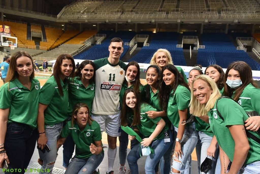 Παναθηναϊκός: Η περηφάνια του Χεζόνια για τις «πράσινες» Πρωταθλήτριες (photos)