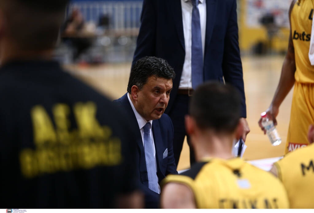 ΑΕΚ - Προμηθέας: Επεισόδιο με Γιατρά στο ΟΑΚΑ - Έξαλλος και ο Αγγέλου (videos+photos)