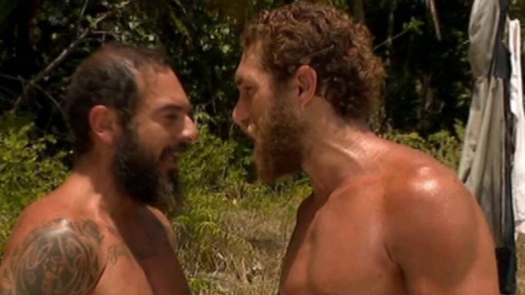 Survivor: Αυτός πανηγύρισε σαν τρελός την φυγή Τριαντάφυλλου - Το πάρτι στην παραλία (photos+videos)