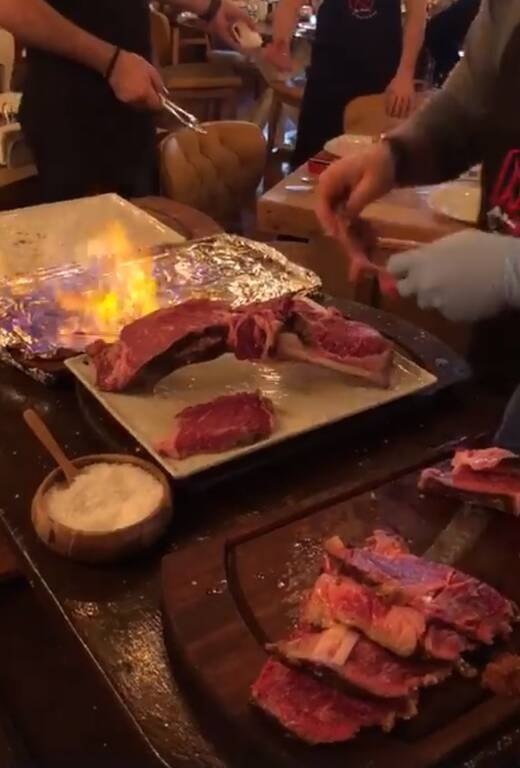 Αποπειράθηκε να ψήσει αλλά ένας απρόσμενος παράγοντας του τα χάλασε όλα - Δεν πίστευε τι συνέβη