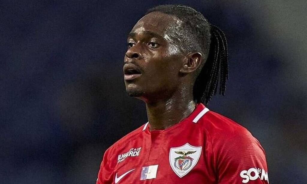 Ολυμπιακός: Αυτός είναι ο «εκλεκτός» για τα εξτρέμ - Απομένει η έγκριση Μαρτίνς (photos+video)