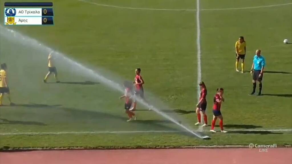 Απίστευτο! Άνοιξαν τα μπεκ πριν από σέντρα αγώνα γυναικών (video)