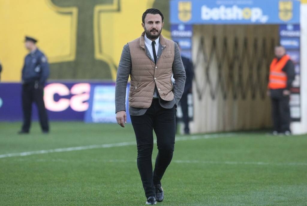 Άρης: Κλείνει «τρύπες» ο Καρυπίδης (photos)