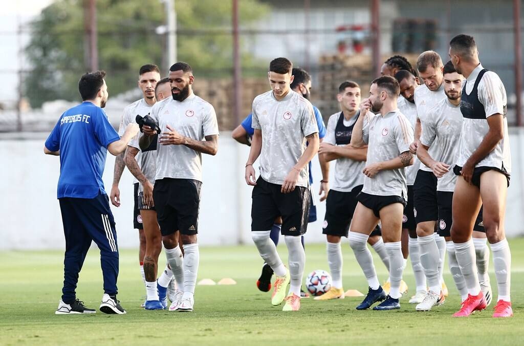 Ολυμπιακός: Έφτασε και ξεκινά δουλειά ο Τικίνιο (photos)