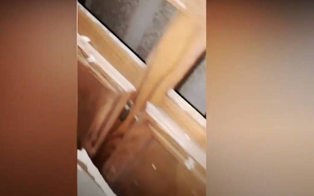Η μετακομίση στο νέο σπίτι ήταν τρομακτική - Τι συνέβη στο μπάνιο (photos)