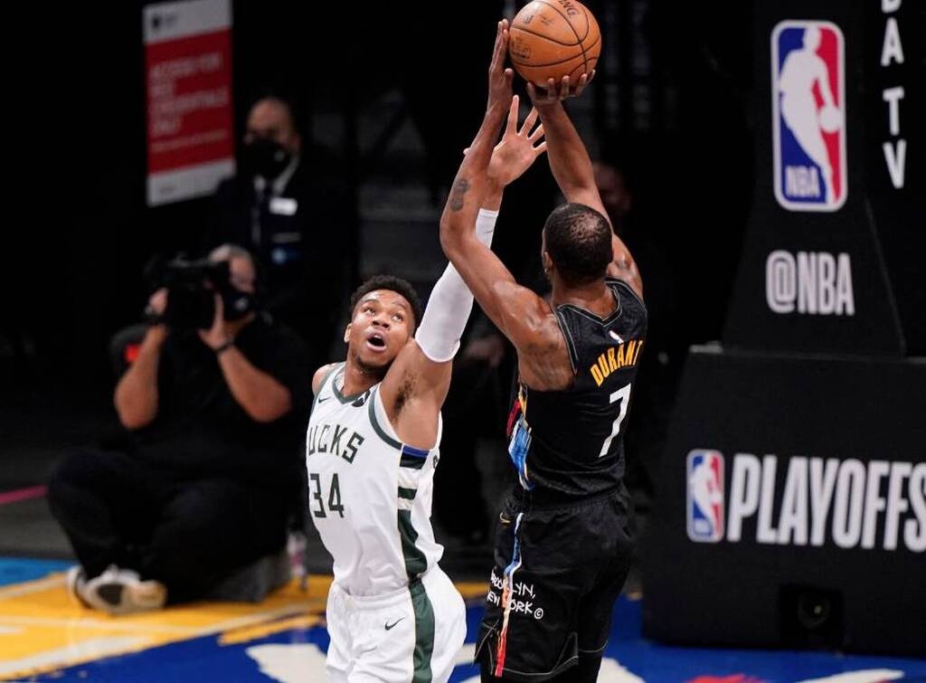 NBA: Δεν απογοητεύεται ο Αντετοκούνμπο - «Να σταματήσουμε τον Ντουράντ»