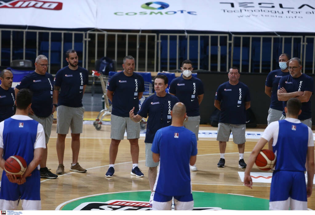 Αφήστε ρε την Εθνική στην ησυχία της…