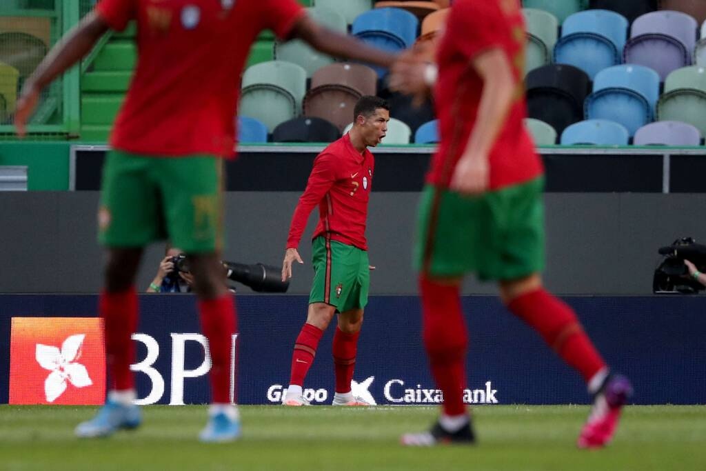 Euro 2020: Ο… διψασμένος Κριστιάνο Ρονάλντο αισιοδοξεί! (Photos)