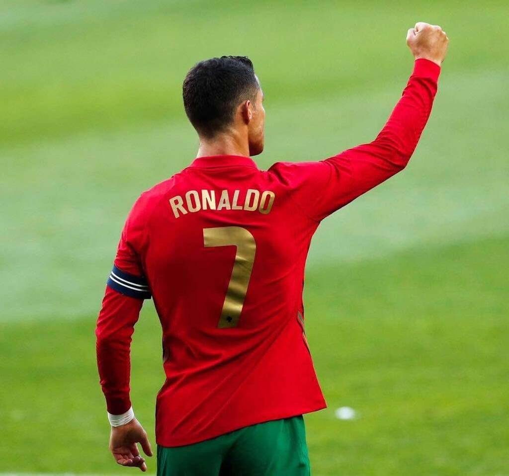 Euro 2020: Ο… διψασμένος Κριστιάνο Ρονάλντο αισιοδοξεί! (Photos)