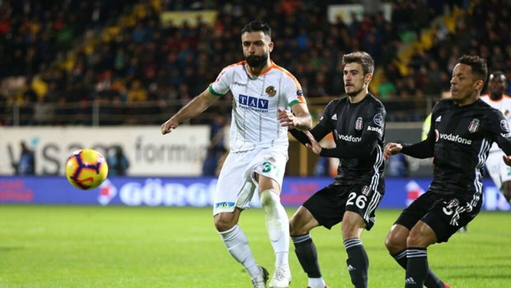 ΑΕΚ: Στην τελική ευθεία για Τζαβέλλα - Τα δεδομένα για τον Έλληνα στόπερ (photos)