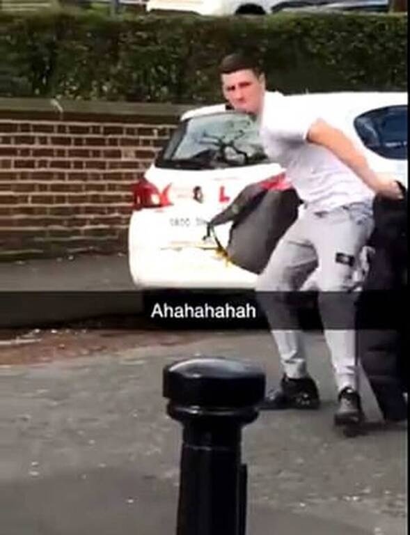 Δεν πέρασε τις εξετάσεις για το δίπλωμα οδήγησης και... - Αυτό που έπαθε δεν περιγράφεται