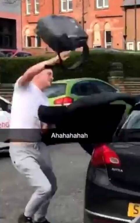 Δεν πέρασε τις εξετάσεις για το δίπλωμα οδήγησης και... - Αυτό που έπαθε δεν περιγράφεται