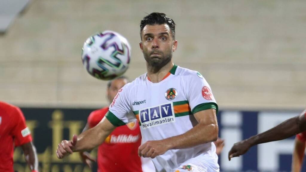 ΑΕΚ: Στην τελική ευθεία για Τζαβέλλα - Τα δεδομένα για τον Έλληνα στόπερ (photos)