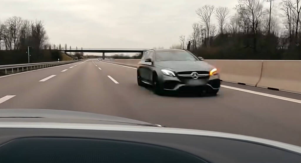 Πήγε να κάνει προσπέρασει - Αυτό που είδε στο διπλανό αμάξι απλά δεν υπάρχει (photos)