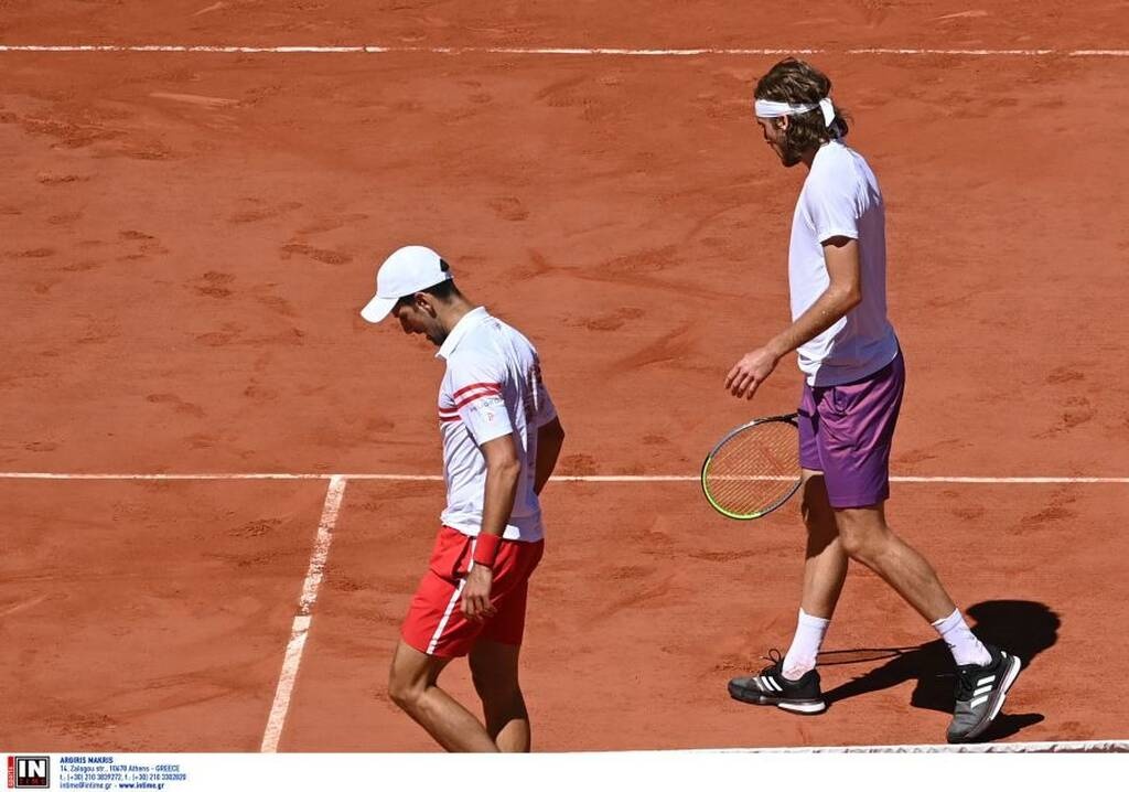 Την ίδια ώρα τα δύο αθλητικά κανάλια της κρατικής τηλεόρασης έδειξαν έναν αγώνα βόλεϊ γυναικών και το Αγγλία-Κροατία