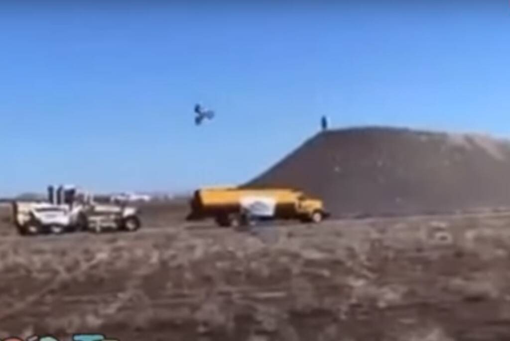 Τραγωδία με μοτοσικλετιστή – κασκαντέρ - Το παγκόσμιο ρεκόρ του κόστισε τη ζωή