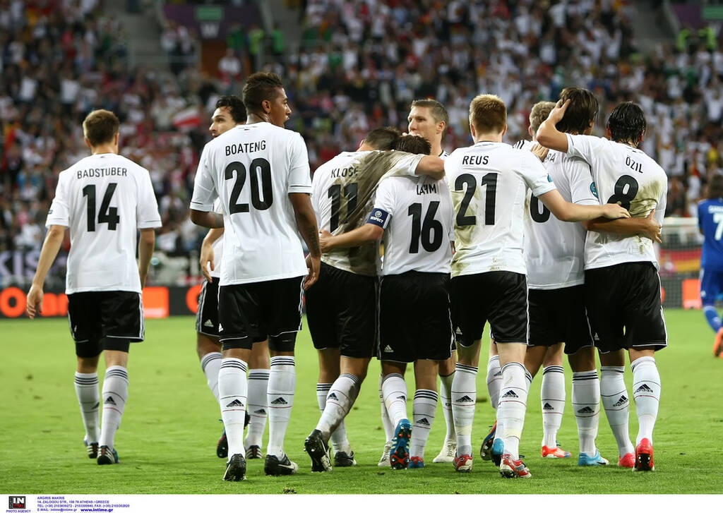 Euro 2020: Ο Σάντος και οι τεσσάρες από τη Γερμανία (photos+videos)