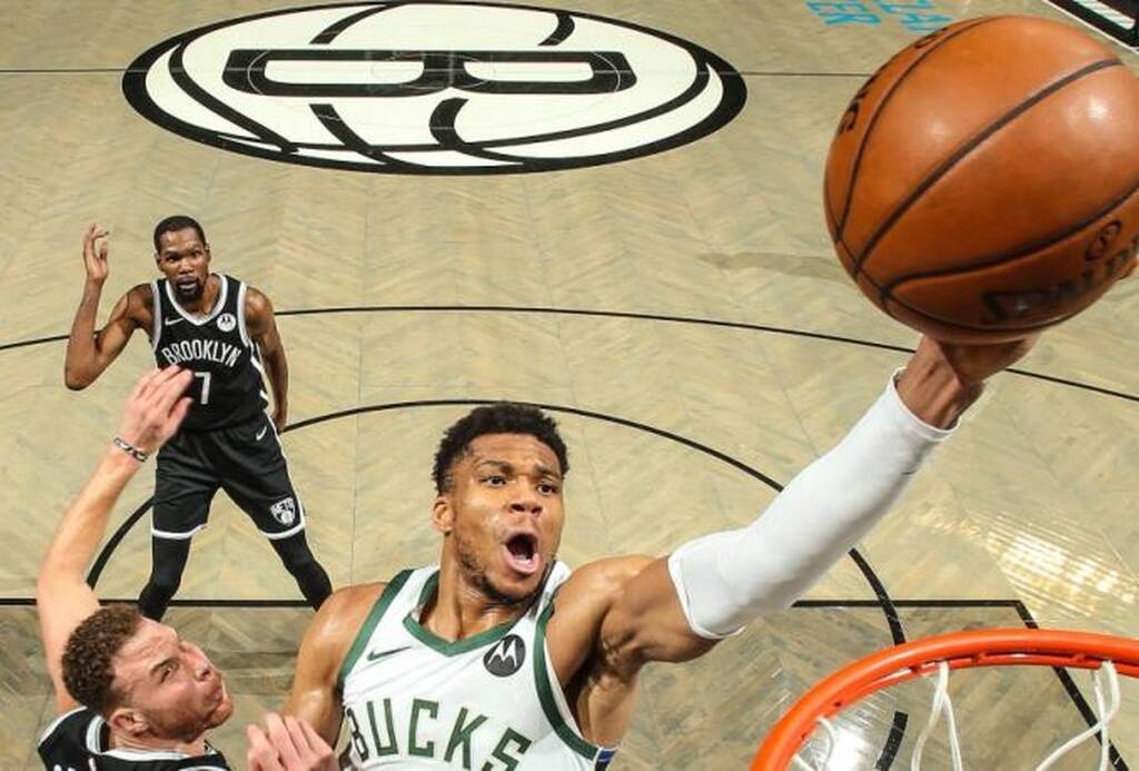 NBA: Μυθικός Αντετοκούνμπο - Στους τελικούς της Ανατολής οι Μπακς